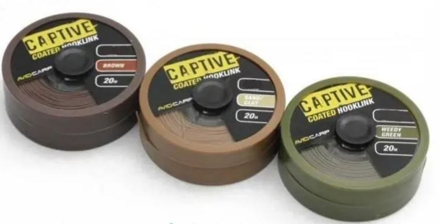 Поводковый материал AVID CARP в защитном покрытии 15LB