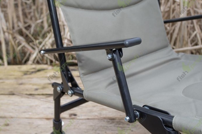 KORUM ROVING KIT Комплект "Korum" 3 в 1 (Кресло, чехол, сумка)