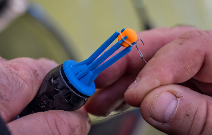 Приспособление для насаживания пелетса Preston FLOATER PELLET BANDER