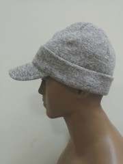 89111 Шапка TRAPER ФОРЕЛЬ трикотажная с козырьком цвет серый