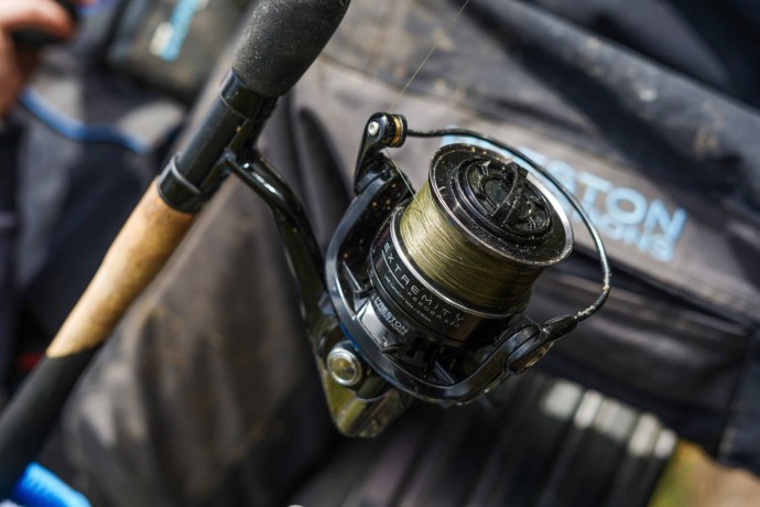 Катушка рыболовная Preston EXTREMITY FEEDER 520