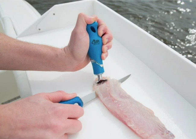 Фиксатор рыбы Cuda Skin Gripper для разделки на филе