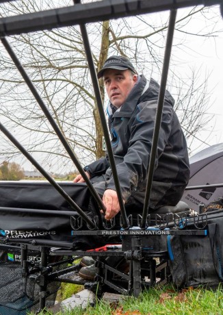 Подставка под удилище 8 секций STANDARD GRIPPER ROOST