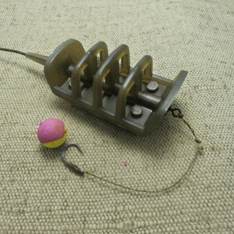 Кормушка ORANGE River Feeder, 40 гр.,