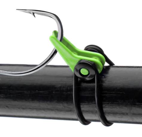 Держатель рыболовного крючка на удилище