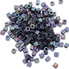 Бусина Кубик для мормышки хамелеон 3х3 мм. 1 шт.