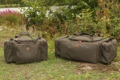 Сумка AVID CARP для рыболовных аксессуаров и снастей STANDARD CARRYALL 30 х 42 х 25 см.