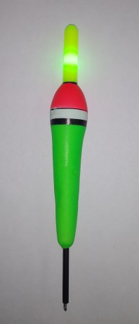 Поплавок светящийся CHUANLIU DUAOJU 13.5см 8gr (батарейка в комплекте)