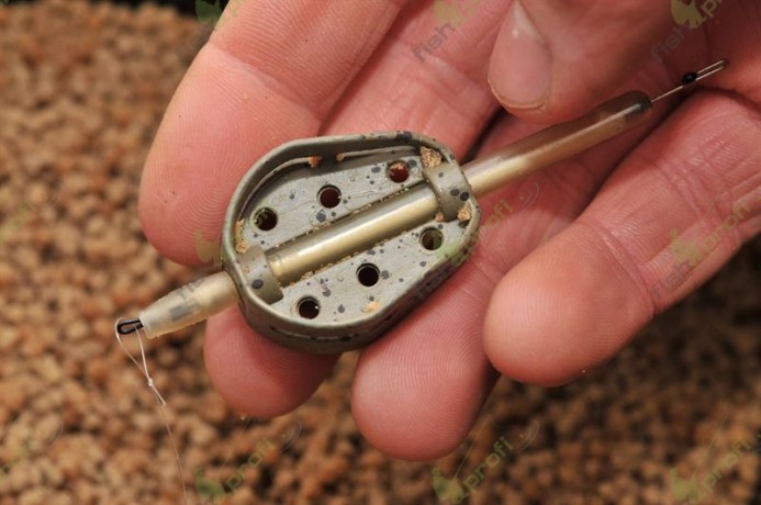 Кормушка Guru Hybrid feeder Inline Medium 42гр