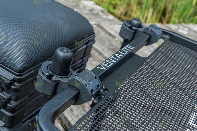 Стол для аксессуаров Preston VENTA-LITE SIDE TRAY LARGE 500 х 540мм